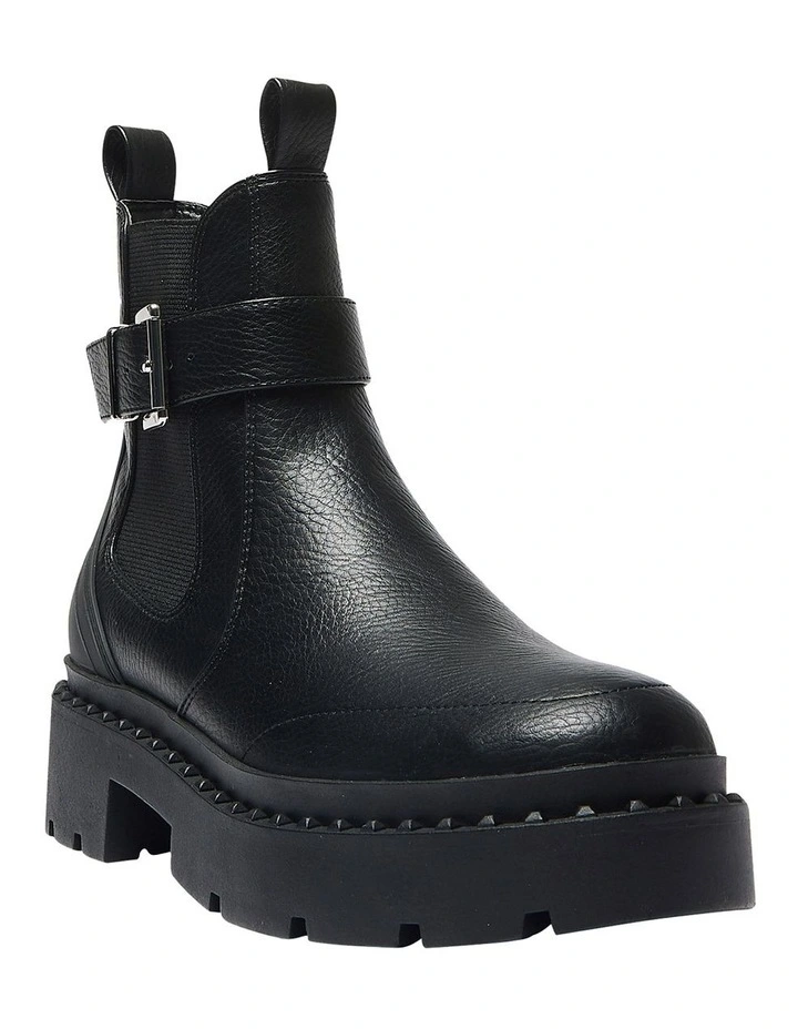 Kobe Boots in Black