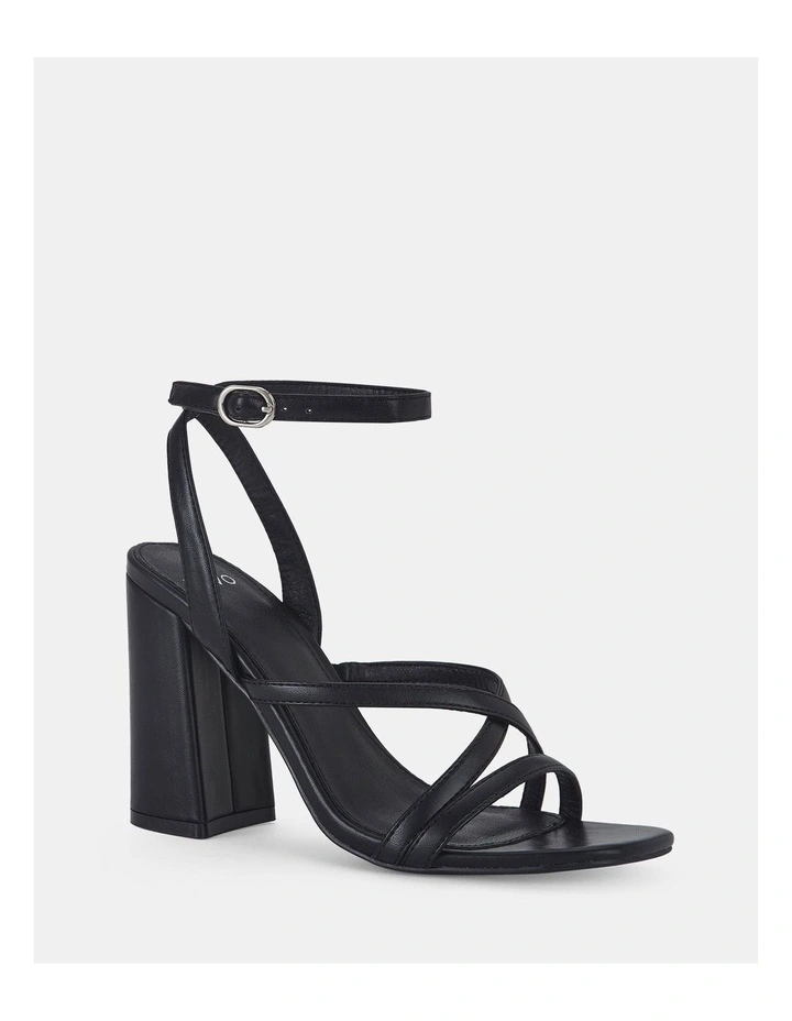 Zeremy Heels in Black