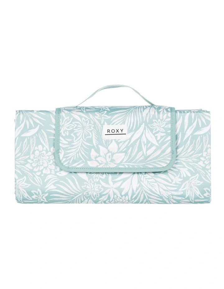 Spring Bouquet Beach Blanket in Blue