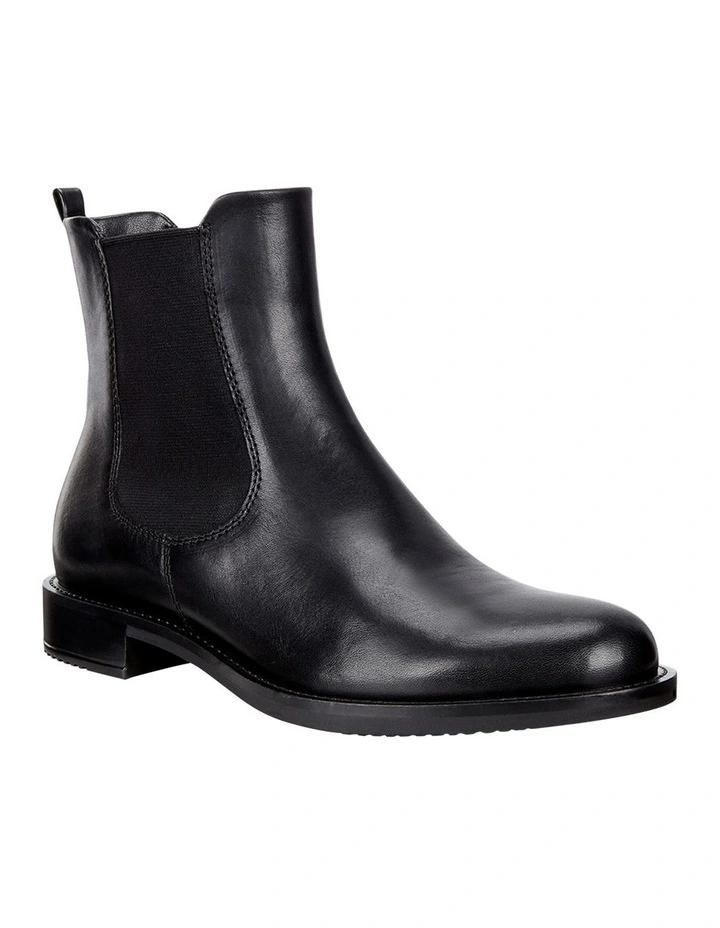 Sartorelle 25 Ankle Boot In Black
