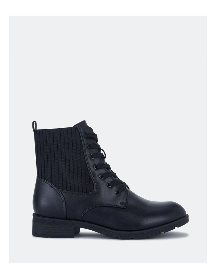 Kamdyn Boot in Black