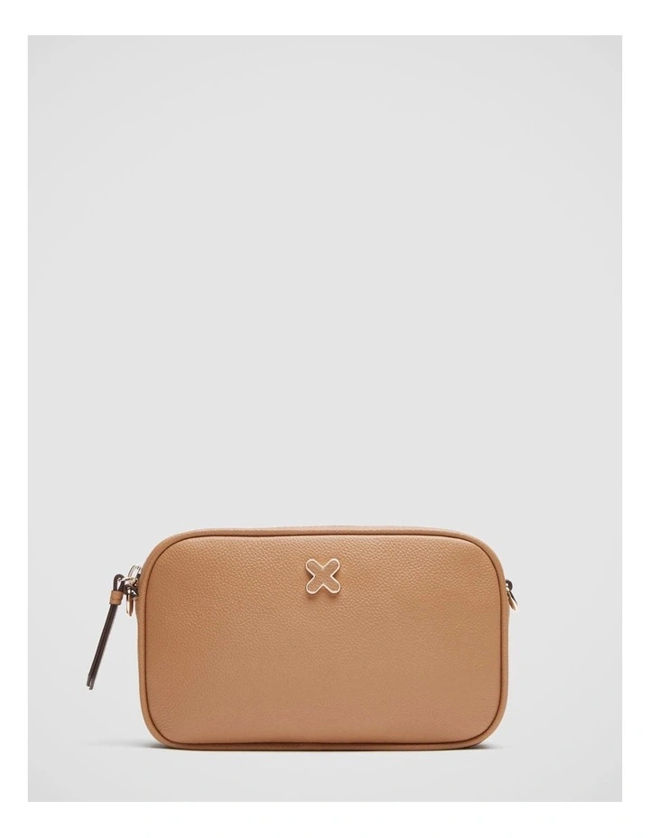 Hendrix Pouch in Caramel
