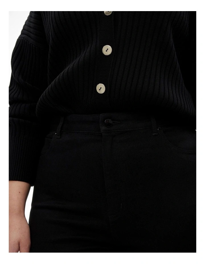 Full Length Skinny Jean in Black