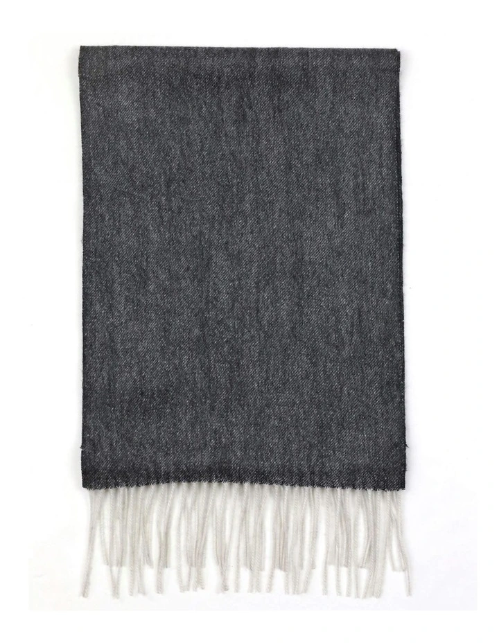 Sten Plain Scarf in Black