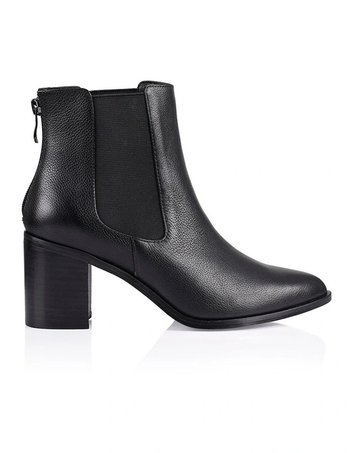 Laurah Leather Ankle Boots in Black