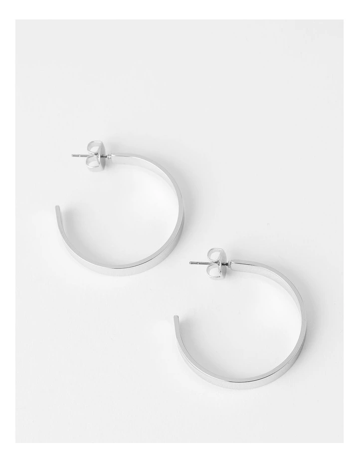 Clean Hoop Earring in Silver