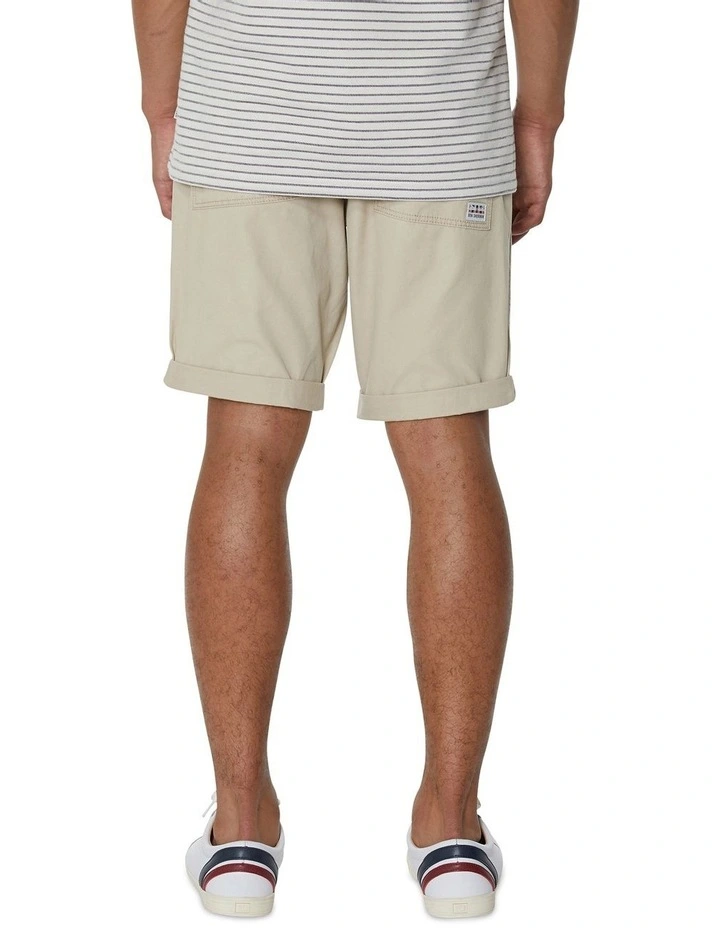 Relaxed Walk Short Light Brown