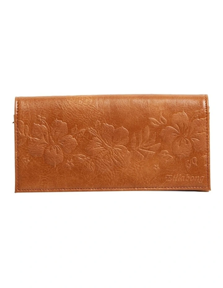 Horizon Beach Wallet in Tan