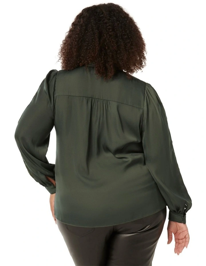 Jenna Trim Blouse in Green