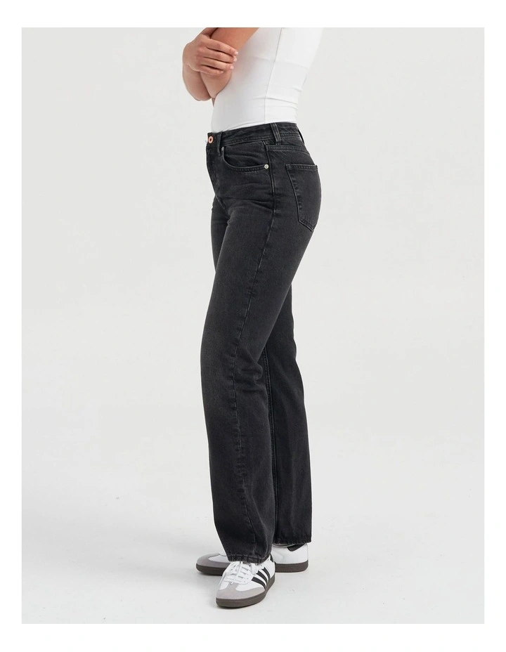 Jaci Regular Straight Fit Jeans in Black