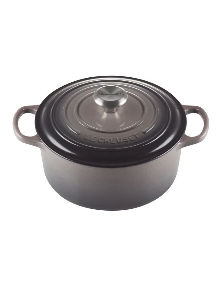 Signature Round Casserole 24cm/ 4.2L in Flint