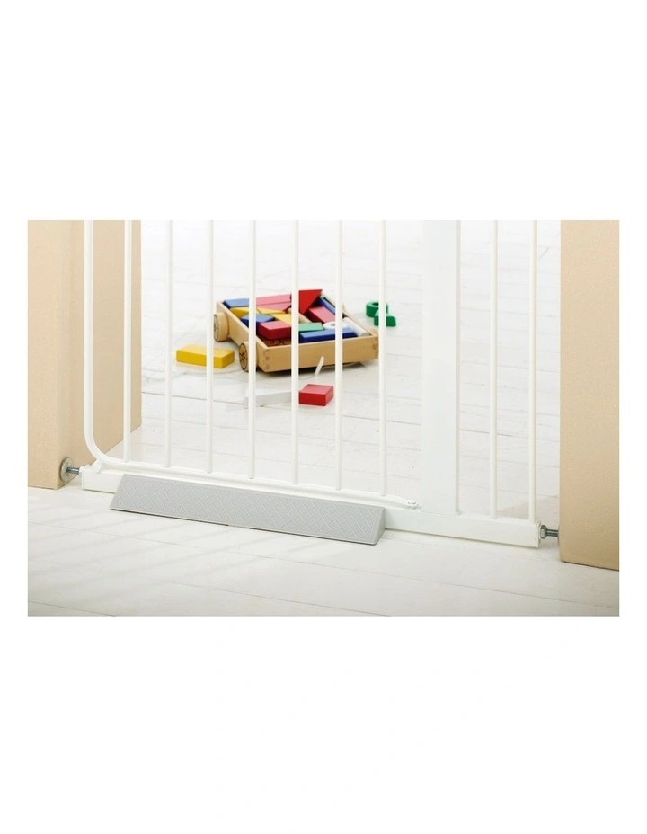 Protective Step Foot Plate For Safety Protection Gate 40cm in Grey