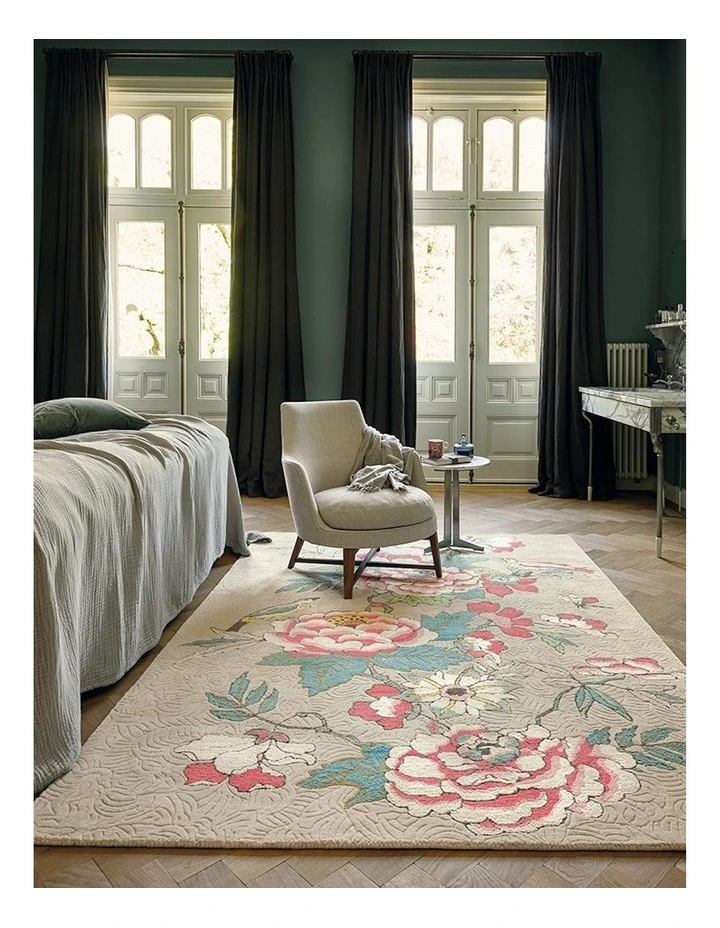 Paeonia Rug 37902 in Coral