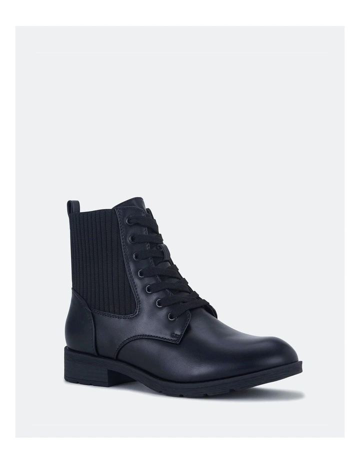 Kamdyn Boot in Black
