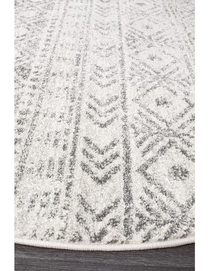 Oasis Ismail White Grey Rustic Round Rug