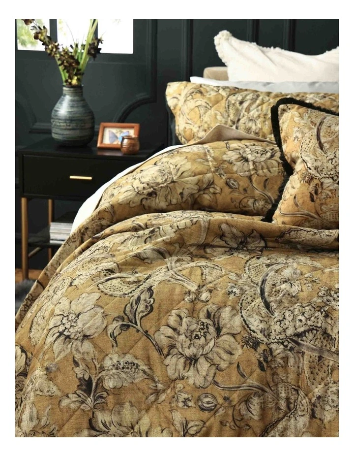 Dijon Bed Cover Set in Multi