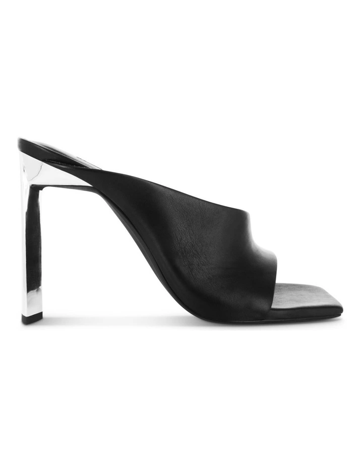 Wilhemina I Heel in Black