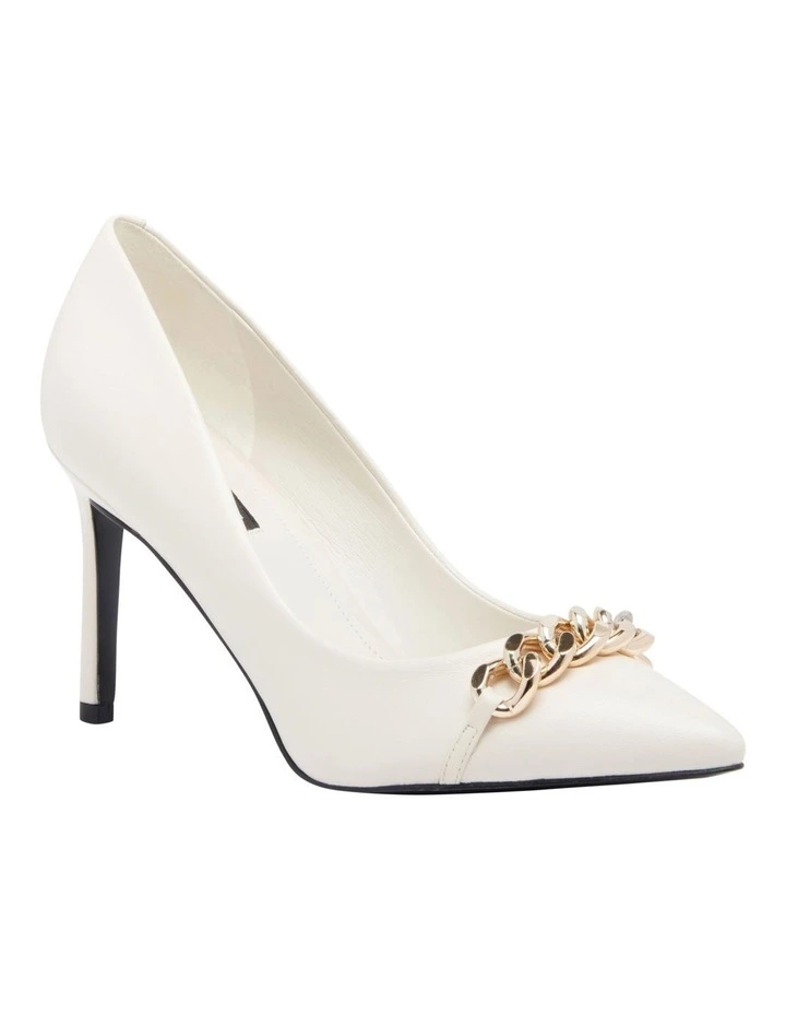 Ealan Pump in Cream