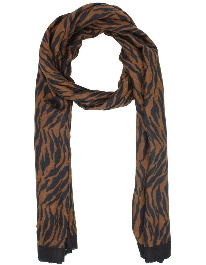 Jesse Scarf in Brown