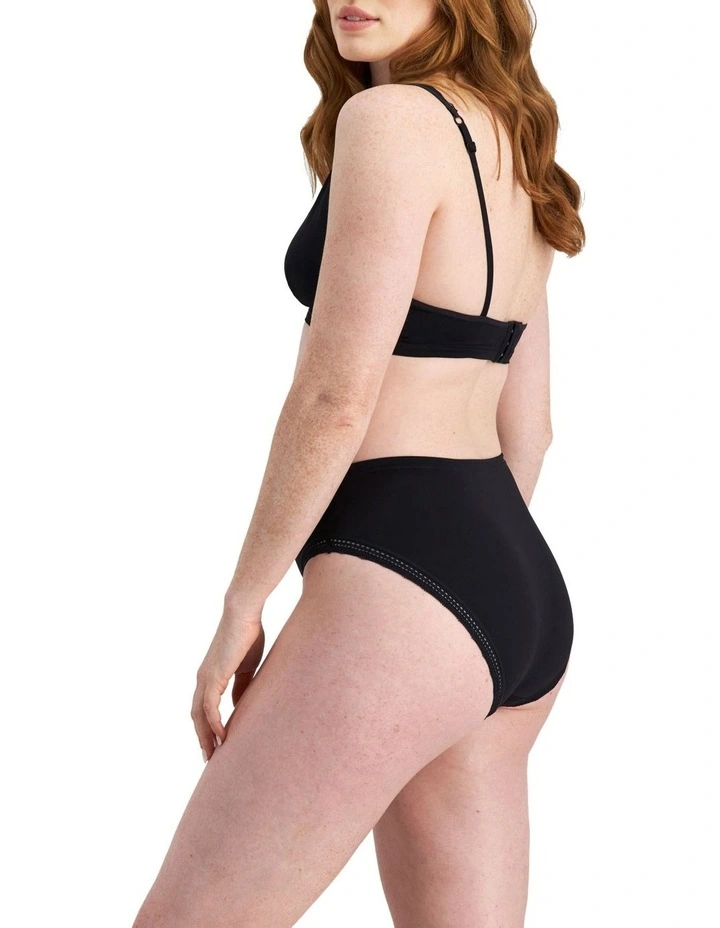 Parisienne Delicate Hi Cut in Black