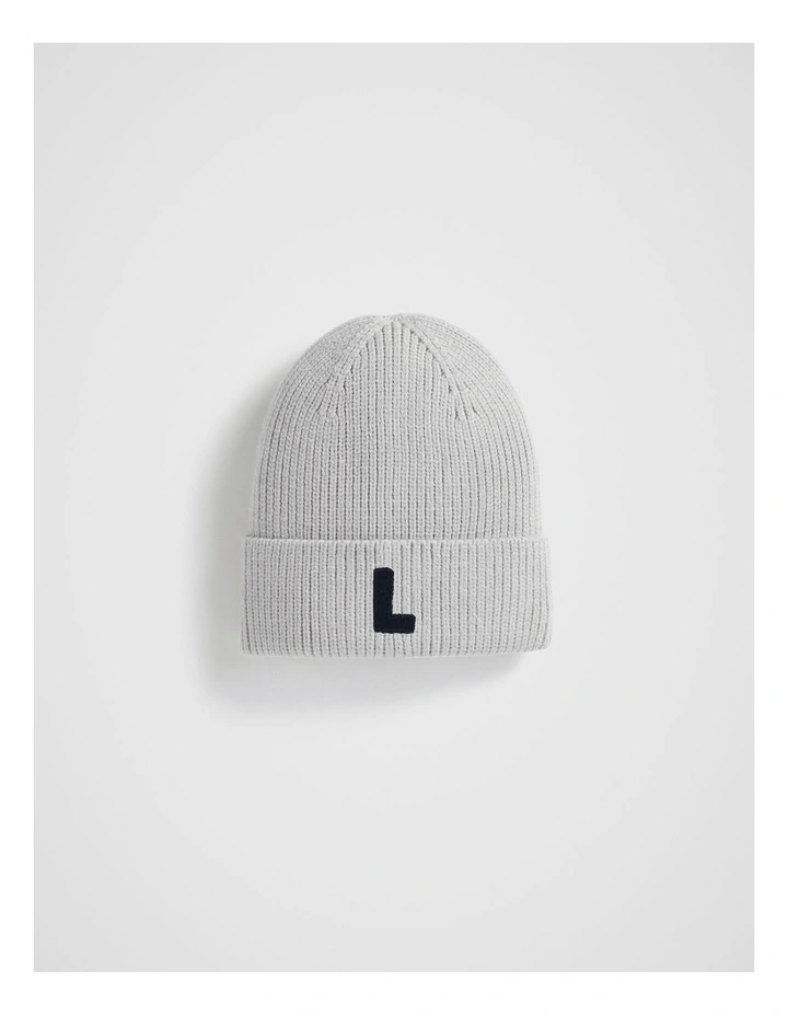 Rib Initial Beanie L in White