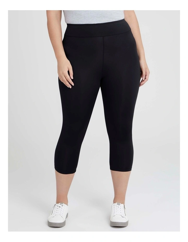 Integra Crop Legging in Black
