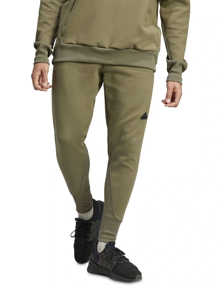 Z.N.E. Premium Tracksuit Bottoms in Olive Strata