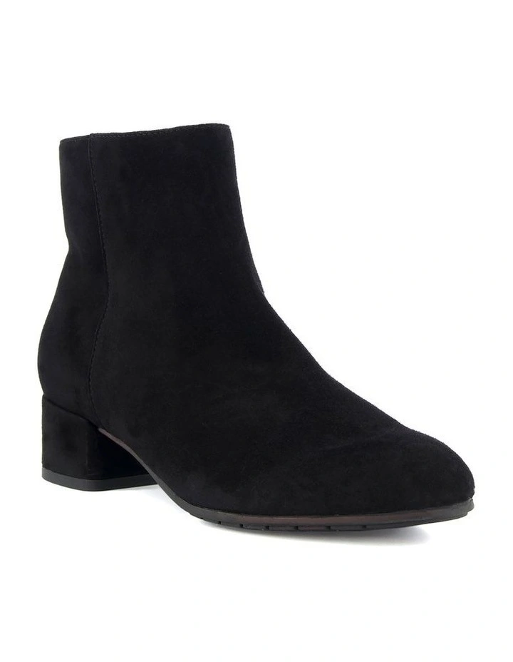 Pippie Shoe in Black
