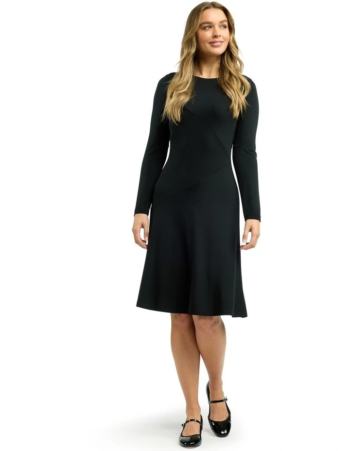 Dierdra Jersey Dress in Black
