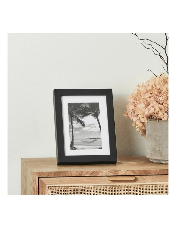 15x20cm Matt to 10x15cm Set Of 4 Photo Frames in Black