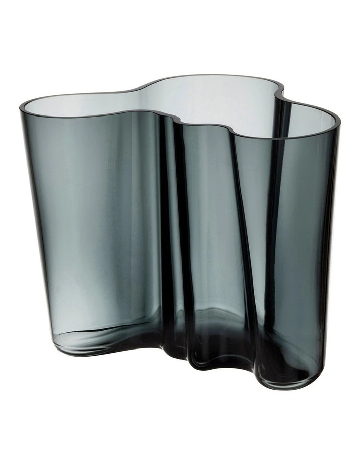 Alvar Aalto Vase 16cm in Grey