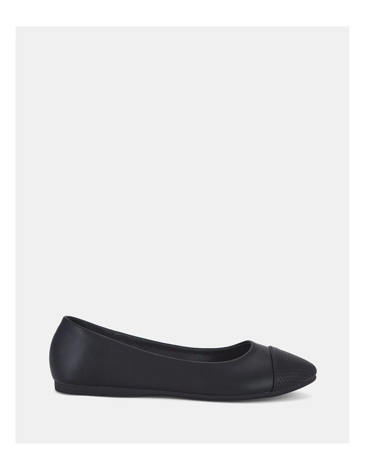 Corey Ballet Flats in Black
