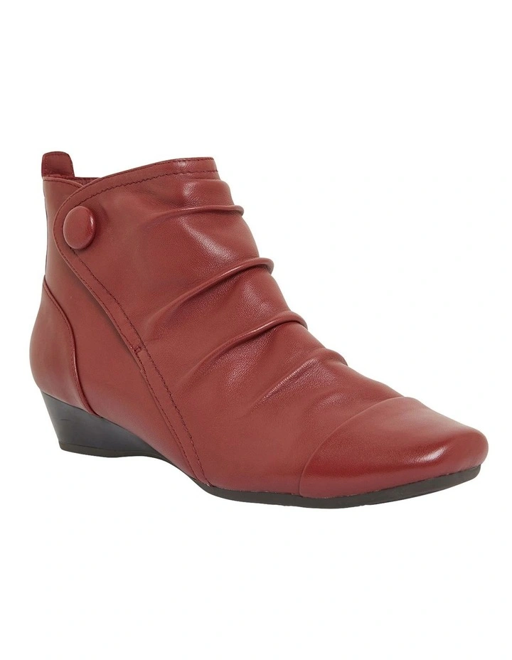 Glove Boots Seville Red