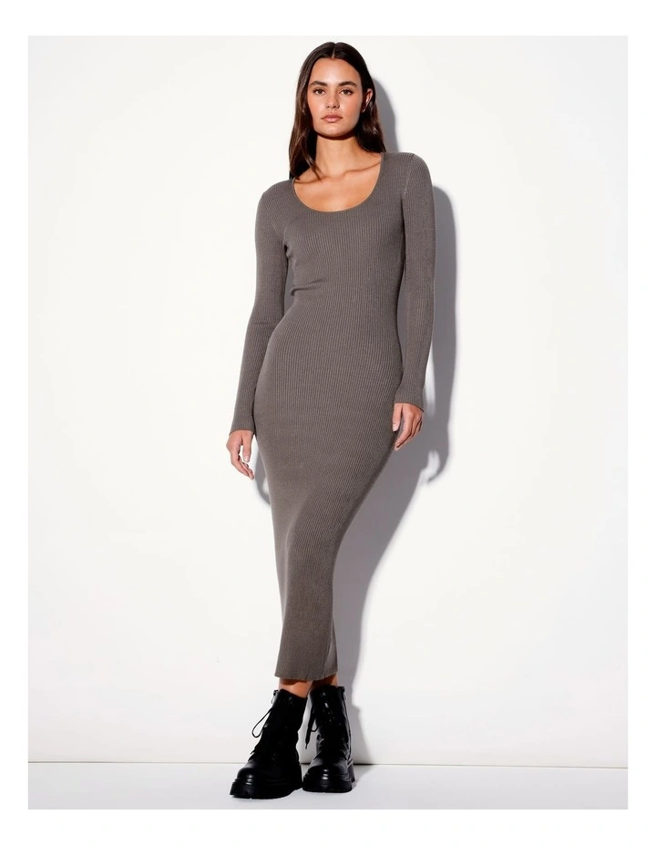 Eco Blend Scoop Neck Long Sleeve Knit Midi Dress in Brown