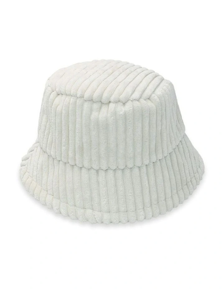 Bella Mini Bucket Hat in Cream
