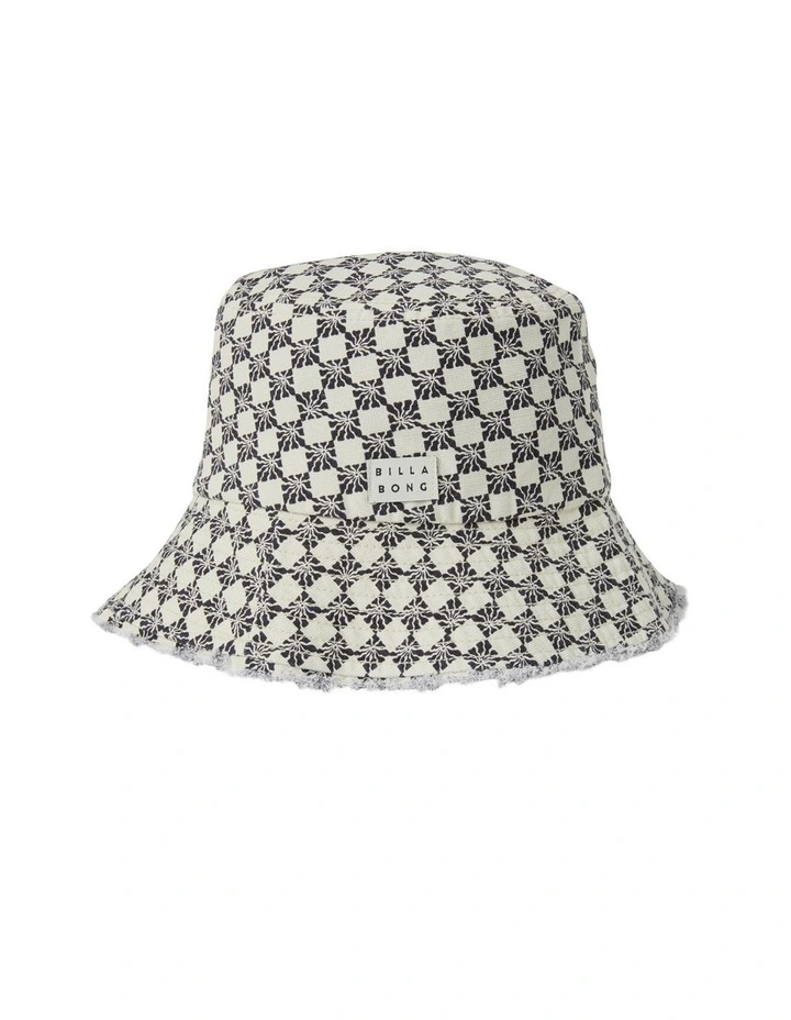 Suns Out Hat in Black Pebble