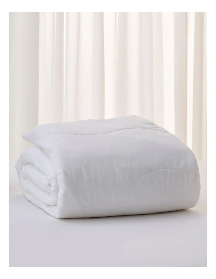 Classics Allergy Sensitive Mattress Protector in White
