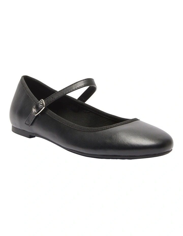 Sweet Flat Shoes in Black