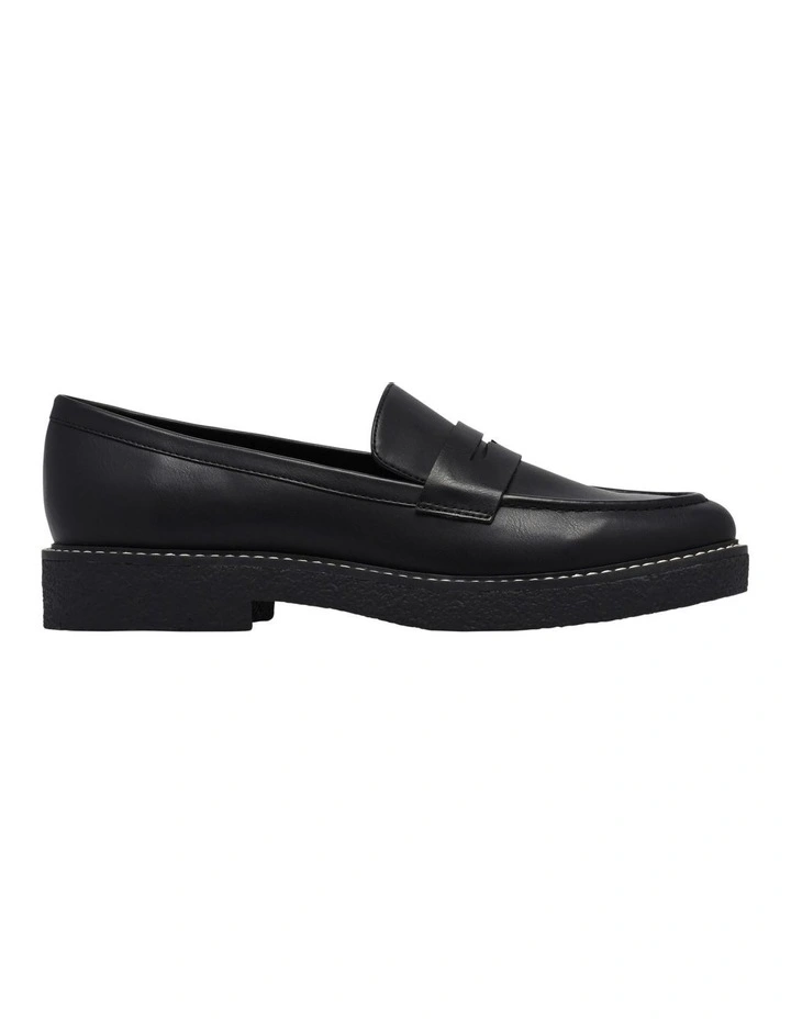 Funda Loafer in Black
