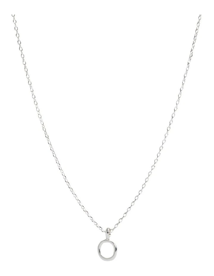 Initial "O" Necklace in Silver