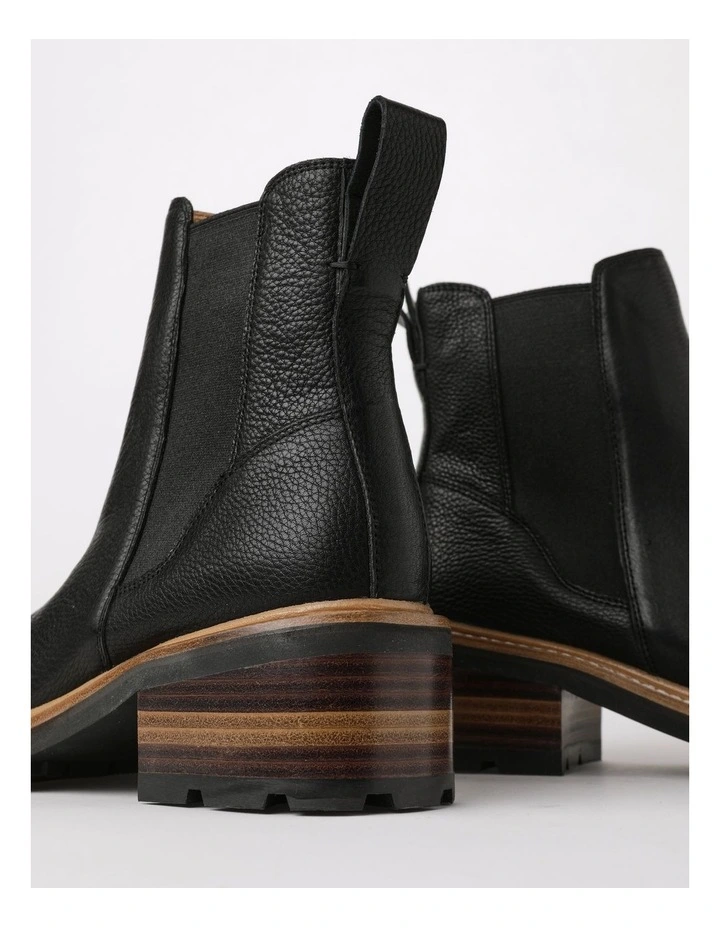 Dakota Boot in Black