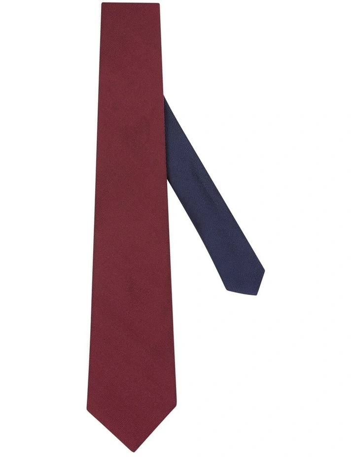 Alesso Tie in Burgundy