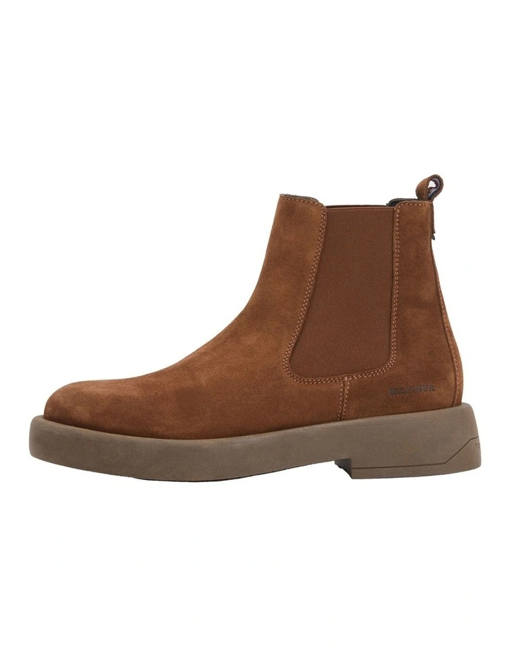 Fashion Hilfiger Suede Chelsea Boot in Rockfeller Brown
