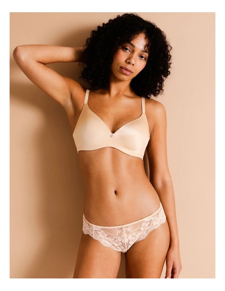 Pure Comfort Wirefree Contour Bra in Beige