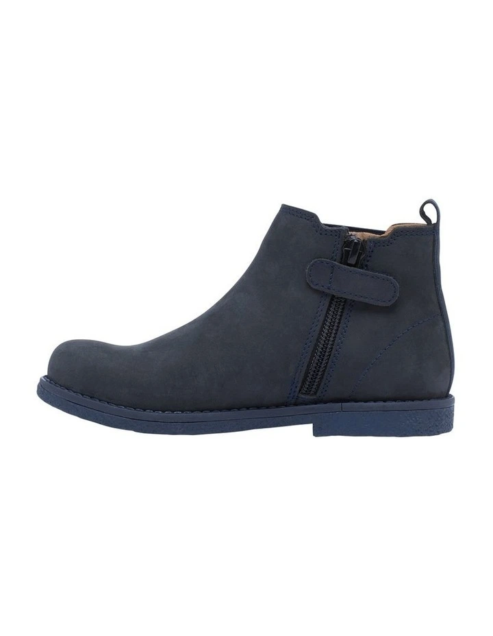 Chelsea II Boots In Navy