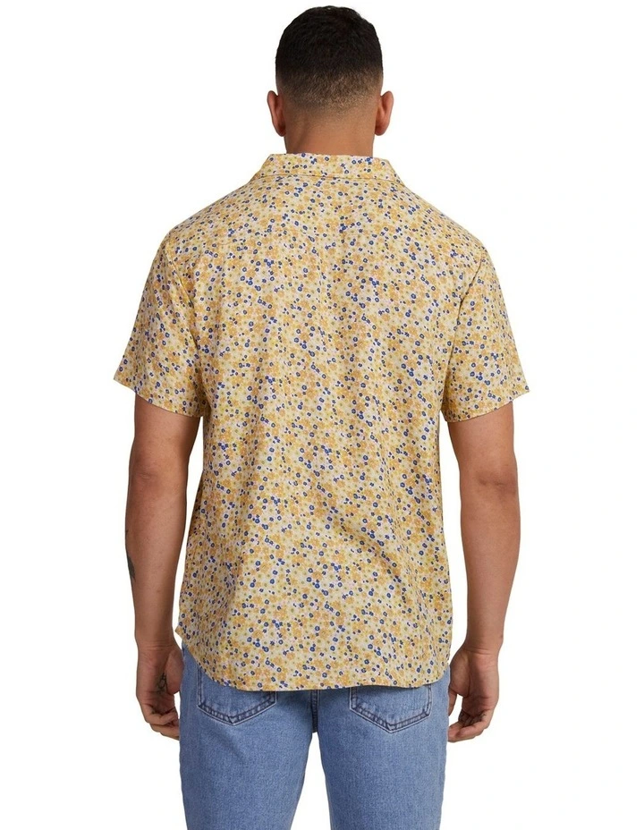 Ground Cover Shirt in Peach