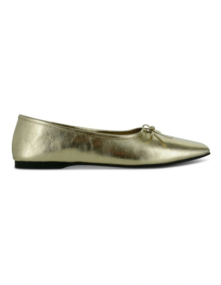 Becca II Flats in Chrome