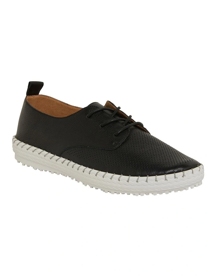 Ripley Sneakers in Black Leather