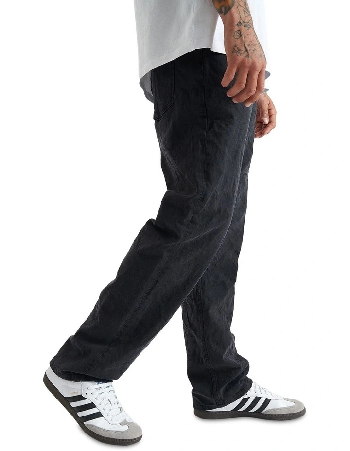 K5 Relaxed Fit Jean in Black Grey