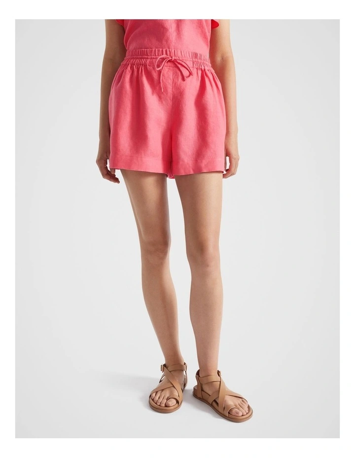 Core Linen Relaxed Short in Wild Berry